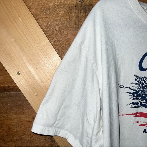 Cabelas Vintage T Shirt Men’s Eagle Land of the Free White Top 2XL - Picture 4 of 9